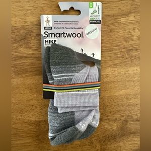 Smartwool Ankle Height Light Cushion Hiking Socks - Womens Medium (size 7-9.5)